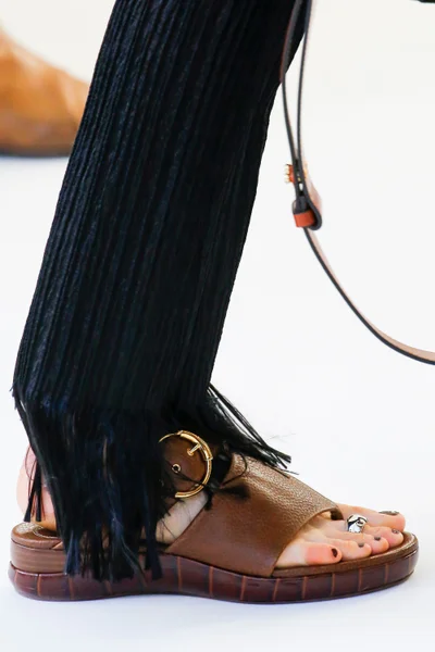 Look 42